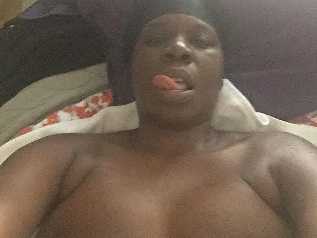 Leslie Jones Nude