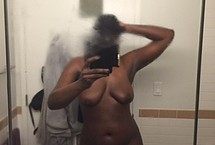 Leslie Jones Nude
