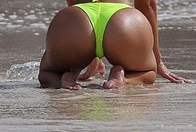 Candice Swanepoel Nude