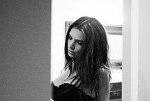 Emily Ratajkowski Nude