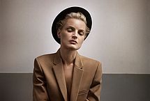 Guinevere Van Seenus Nude