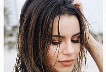 Madison Reed and Victoria Justice Nude