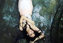 Madison Reed and Victoria Justice Nude