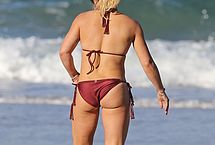 Hilary Duff Nude