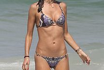 Alessandra Ambrosio Nude