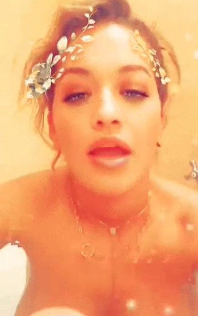 Rita Ora Nude
