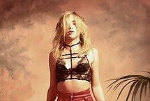 Suki Waterhouse Nude