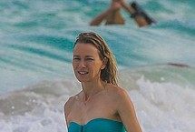Naomi Watts Nude