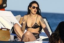 Rumer Willis Nude
