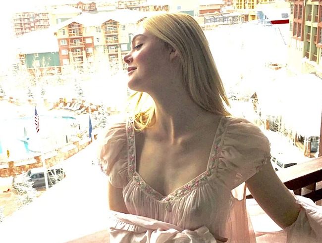 Elle Fanning Nude