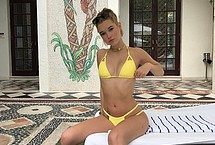 Sarah Snyder Nude