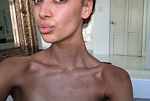 April Love Geary Nude Leak