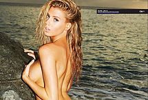 Charlotte McKinney Nude