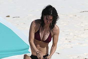 Courteney Cox Nude