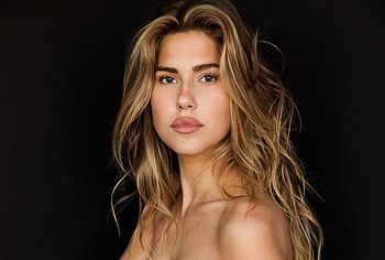 Kara Del Toro Nude