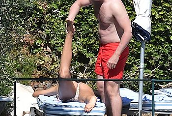 Laura Barriales Nude