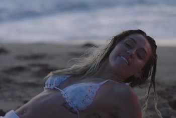 Miley Cyrus Nude