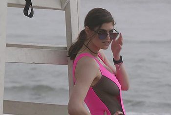 Alexandra Daddario Nude