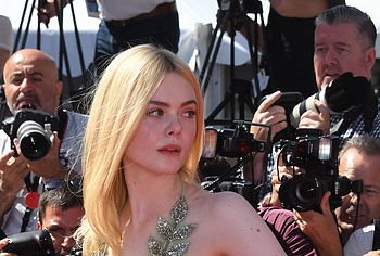 Elle Fanning Nude