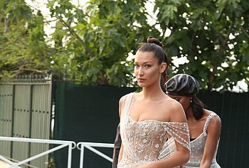 Bella Hadid Nude