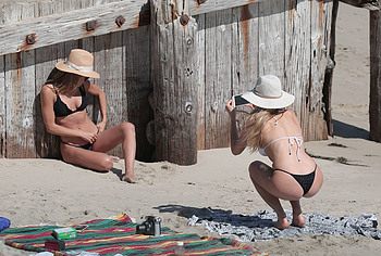 Charlotte McKinney Nude