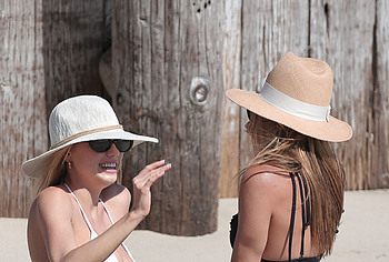 Charlotte McKinney Nude