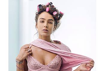 Sommer Ray Nude