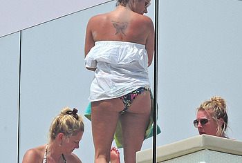 Caroline Flack Nude