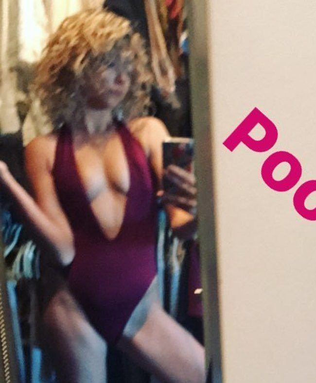 Sarah Hyland Nude