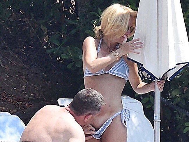 Gillian Anderson Nude