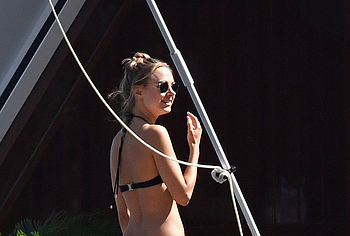 Kimberley Garner Nude