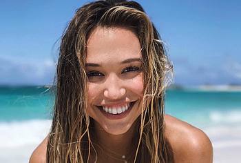 Alexis Ren Nude