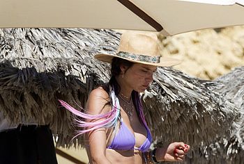 Alessandra Ambrosio Nude