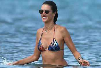 Alessandra Ambrosio Nude