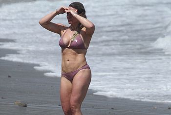 Hilary Duff Nude