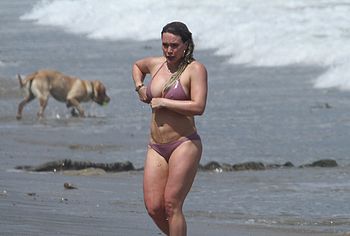 Hilary Duff Nude