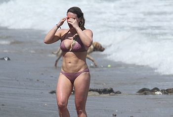 Hilary Duff Nude