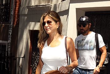 Jennifer Aniston Nude