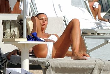 Martina Colombari Nude