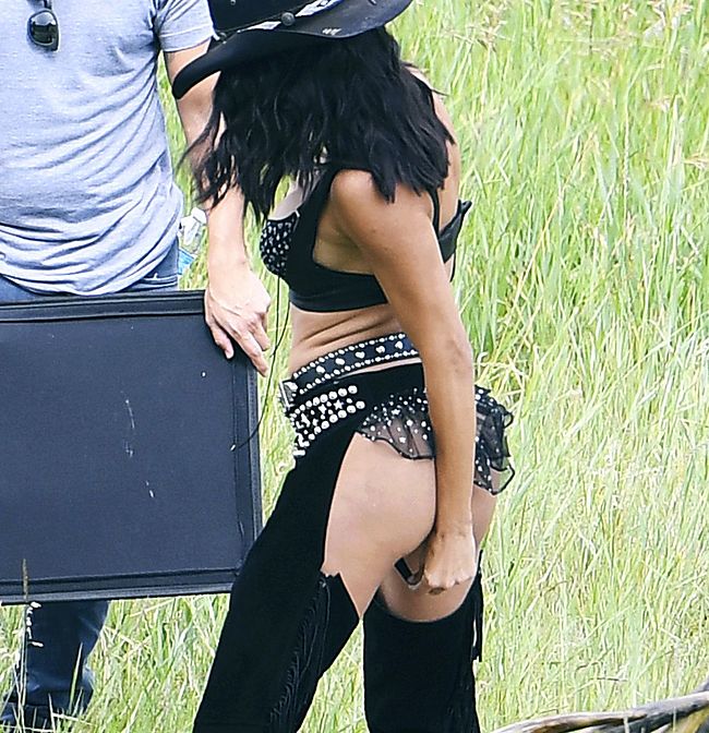 Adriana Lima & Alessandra Ambrosio Nude