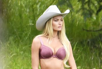 Candice Swanepoel & Josephine Skriver Nude