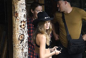 Candice Swanepoel & Josephine Skriver Nude