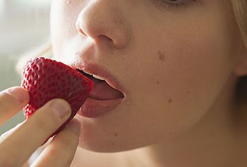 Claudia Thompson Nude