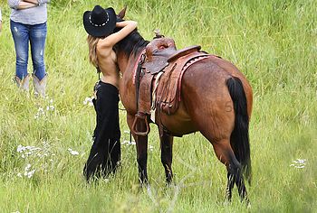 Josephine Skriver Nude