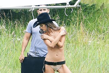 Alessandra Ambrosio Nude