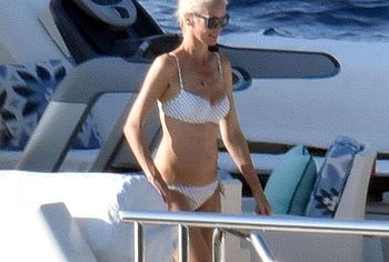 Claudia Schiffer Nude