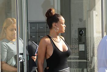 Rihanna Nude