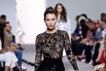 Bella Hadid Nude