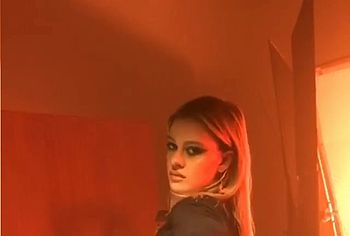 Nicola Peltz Nude