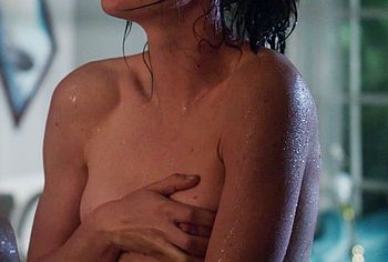 Mackenzie Davis And Vanessa Hudgens Nude